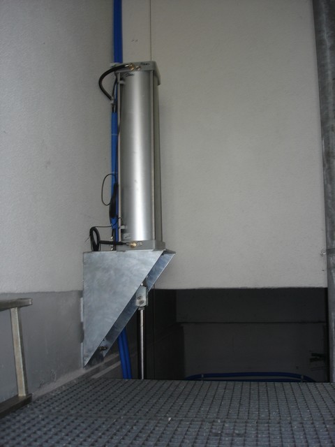 Pumpstation Hafen Lachen Pneumatikzylinder Zulaufschieber